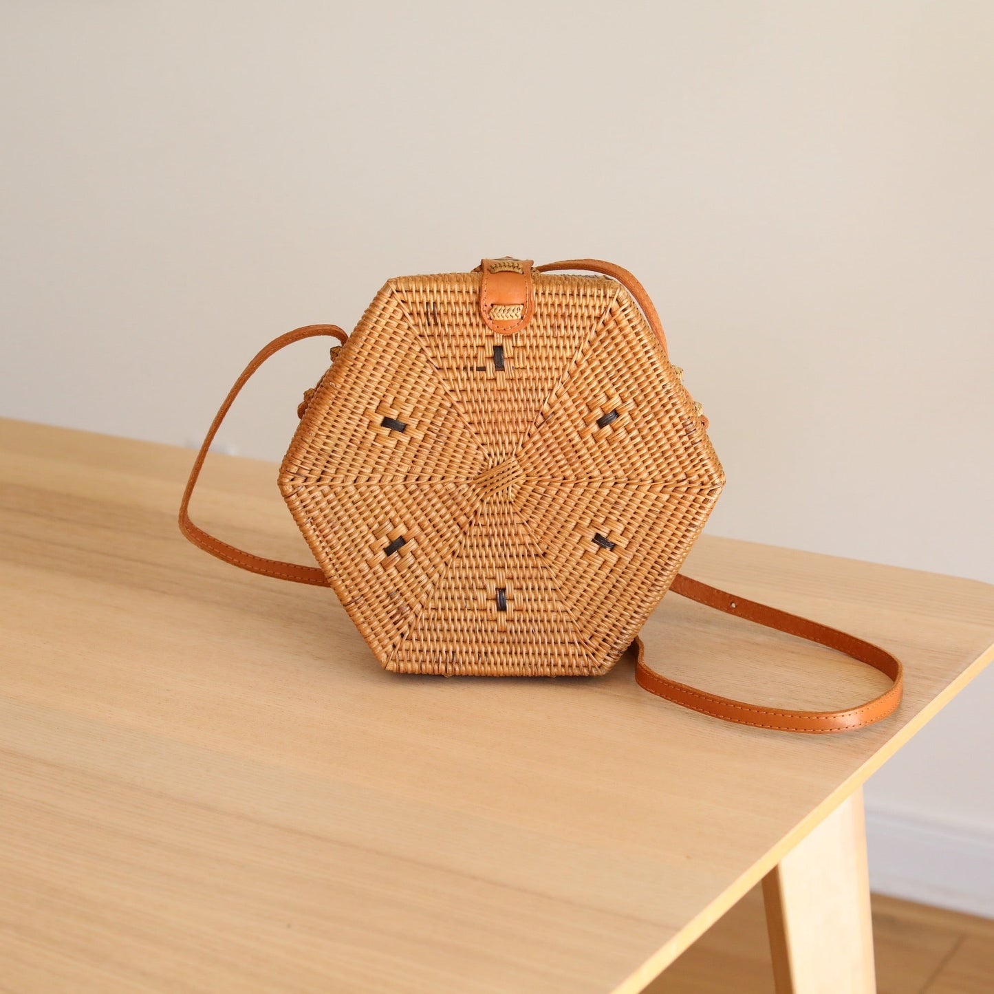 Bali Rattan Crossbody Bag - Hexagon