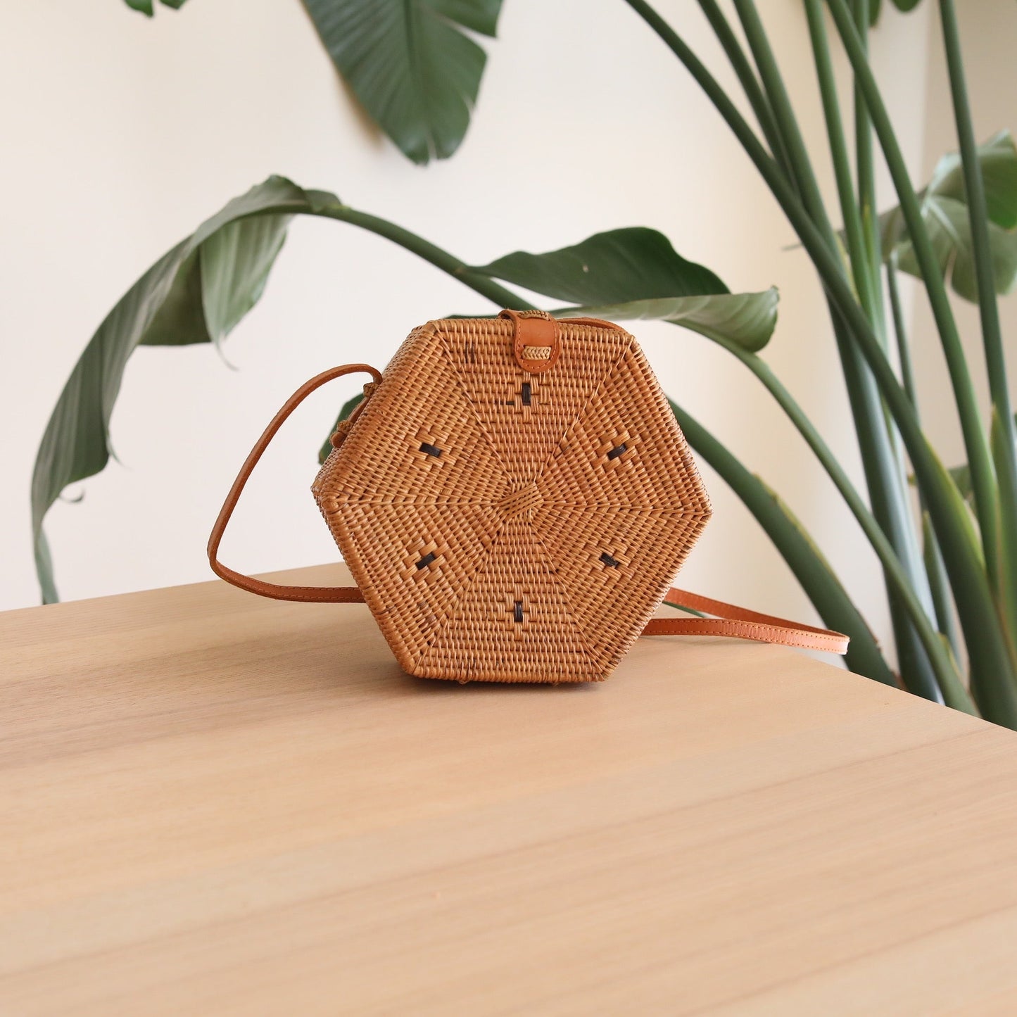 Bali Rattan Crossbody Bag - Hexagon