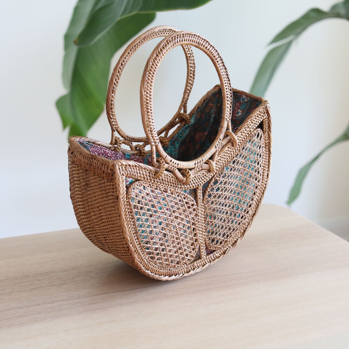 Bali Rattan Handbag - Tulip